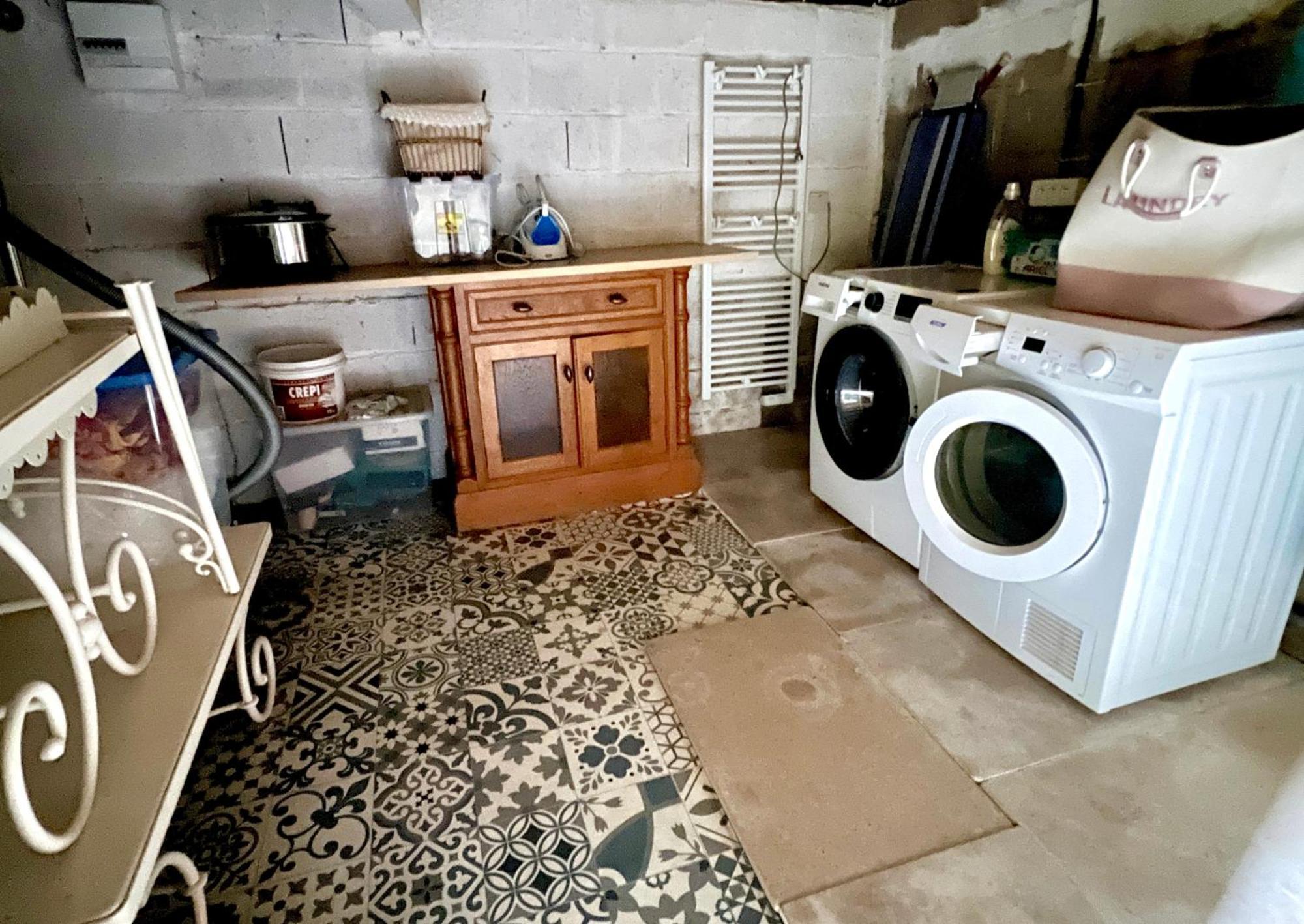 Holiday home La Petite Madeleine Is A Charming 2 Bedroom Pet Friendly Situated On Port Dinan