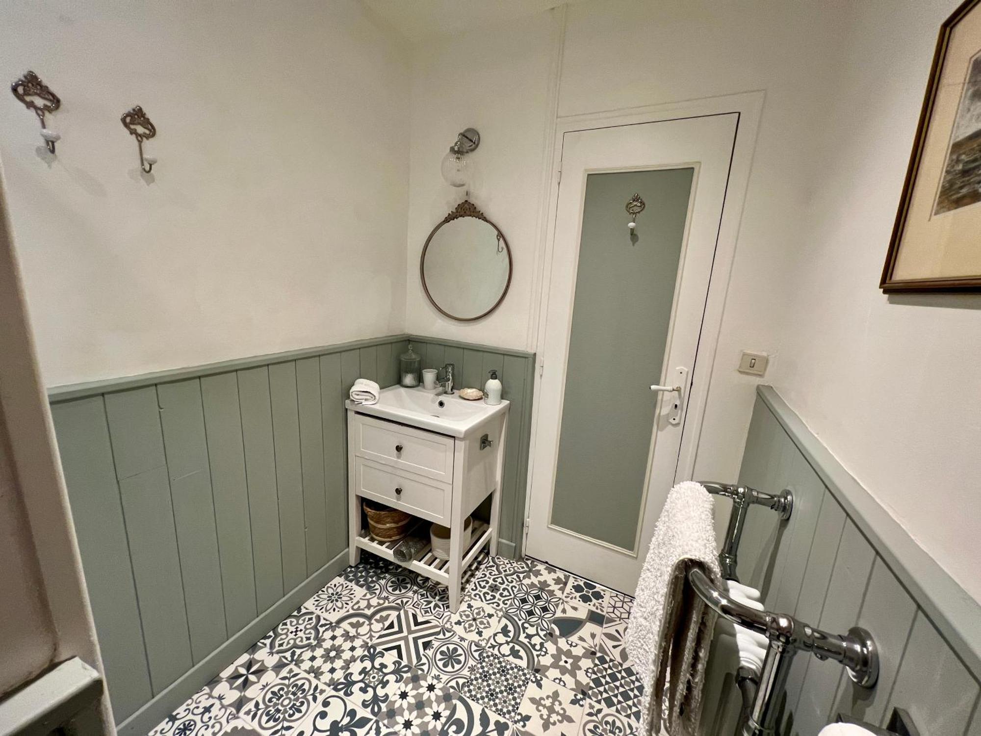 Holiday home La Petite Madeleine Is A Charming 2 Bedroom Pet Friendly Situated On Port Dinan