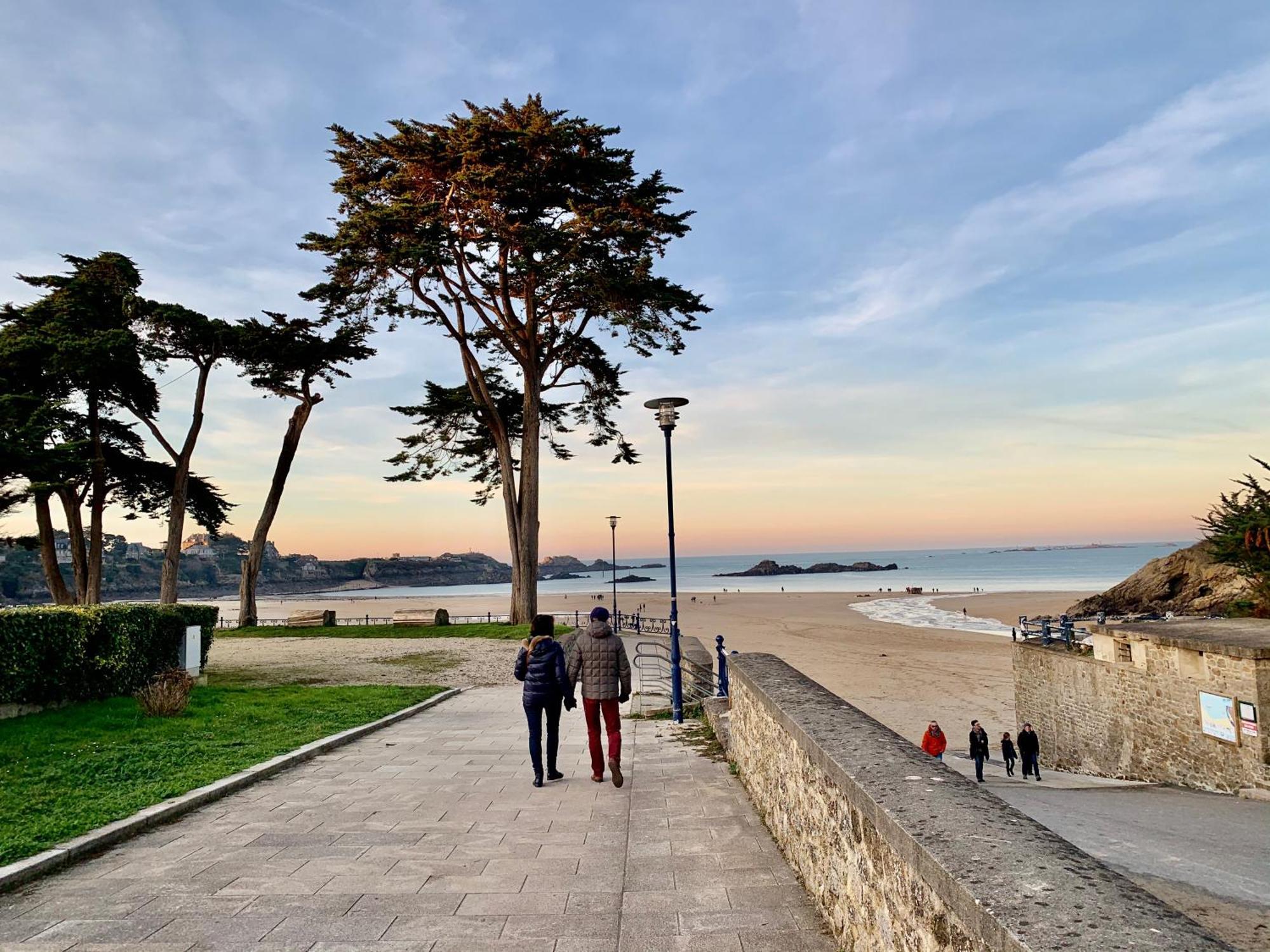 La Petite Madeleine Is A Charming 2 Bedroom Pet Friendly Situated On Port Dinan