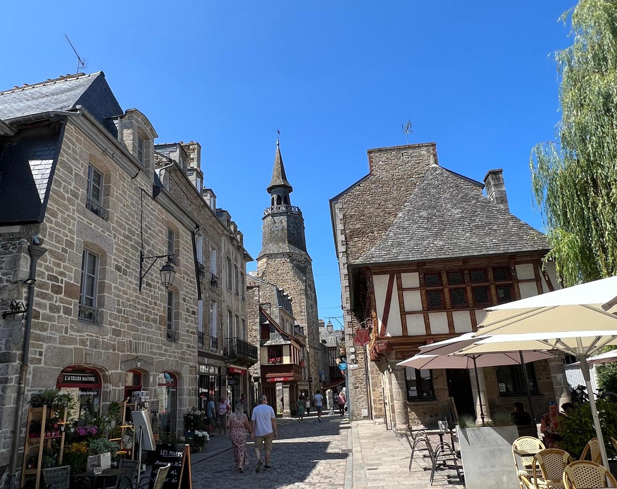 La Petite Madeleine Is A Charming 2 Bedroom Pet Friendly Situated On Port Dinan